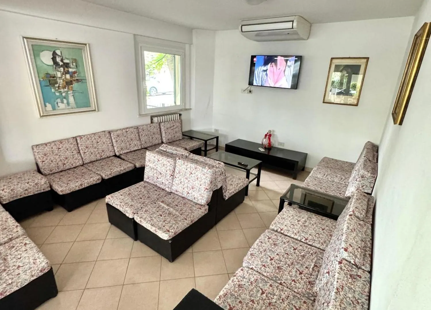 Hotel Urania Nuova Gestione Rímini 3*,  Italia