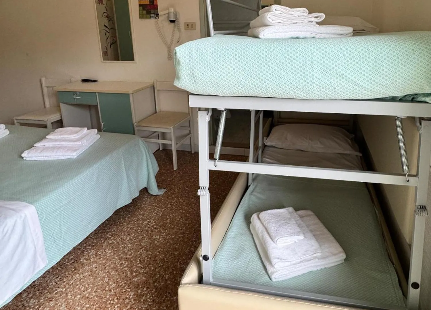 Hotel Urania Nuova Gestione Римини